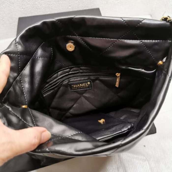 Chanel 22 Handbag Black 30cm AS3260 B08037 94305 - Image 6