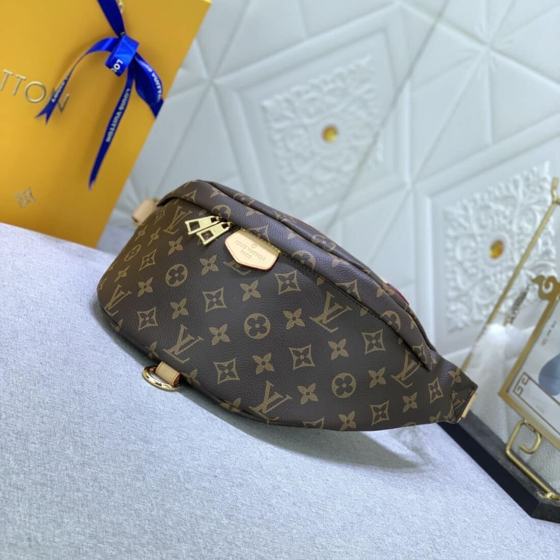 Louis Vuitton Monogram Bumbag 37cm M43644 - Image 4