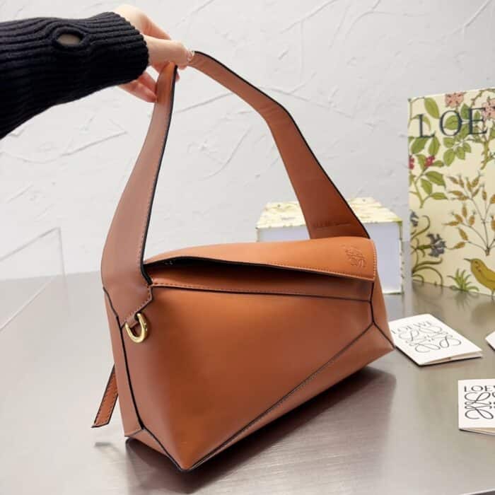 Loewe Puzzle Hobo Bag Leather Tan 29cm - Image 2