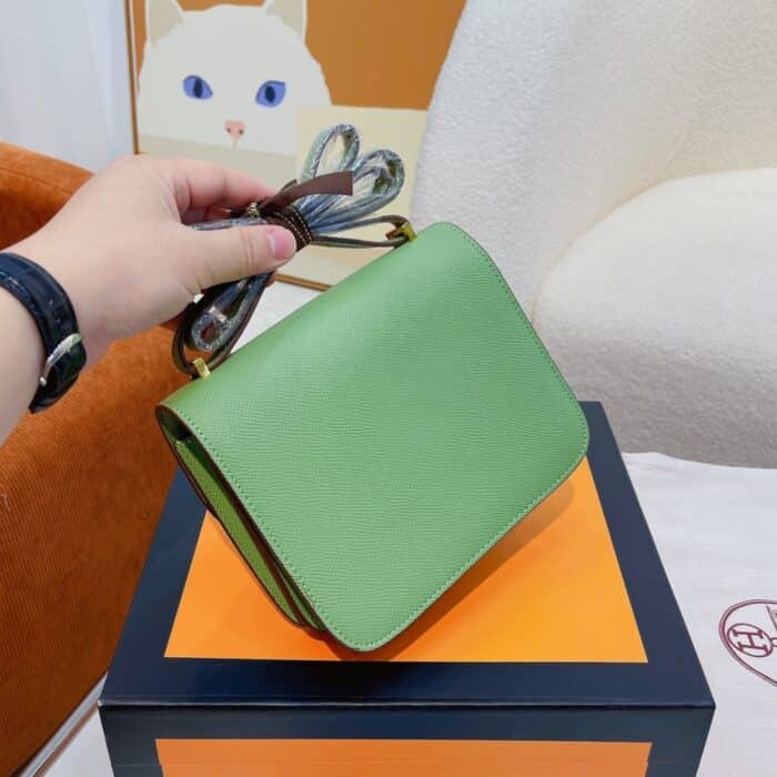 Hermes Constance Epsom Leather Vert Criquet 18cm - Image 6