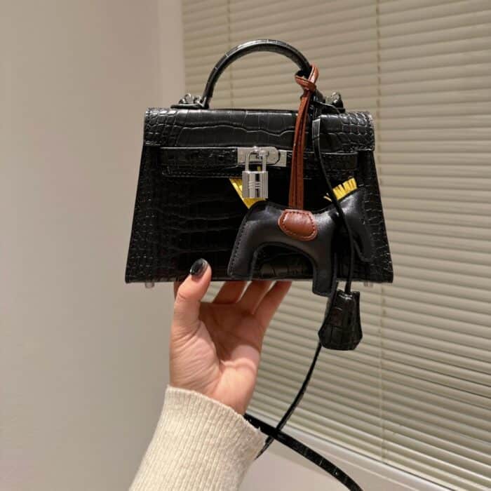 Hermes Kelly Mini Handbag Matte Alligator Black 20cm - Image 6