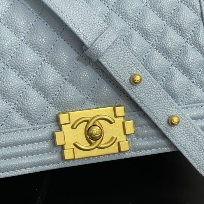 Chanel Medium Boy Bag Light Blue 25cm - Image 9