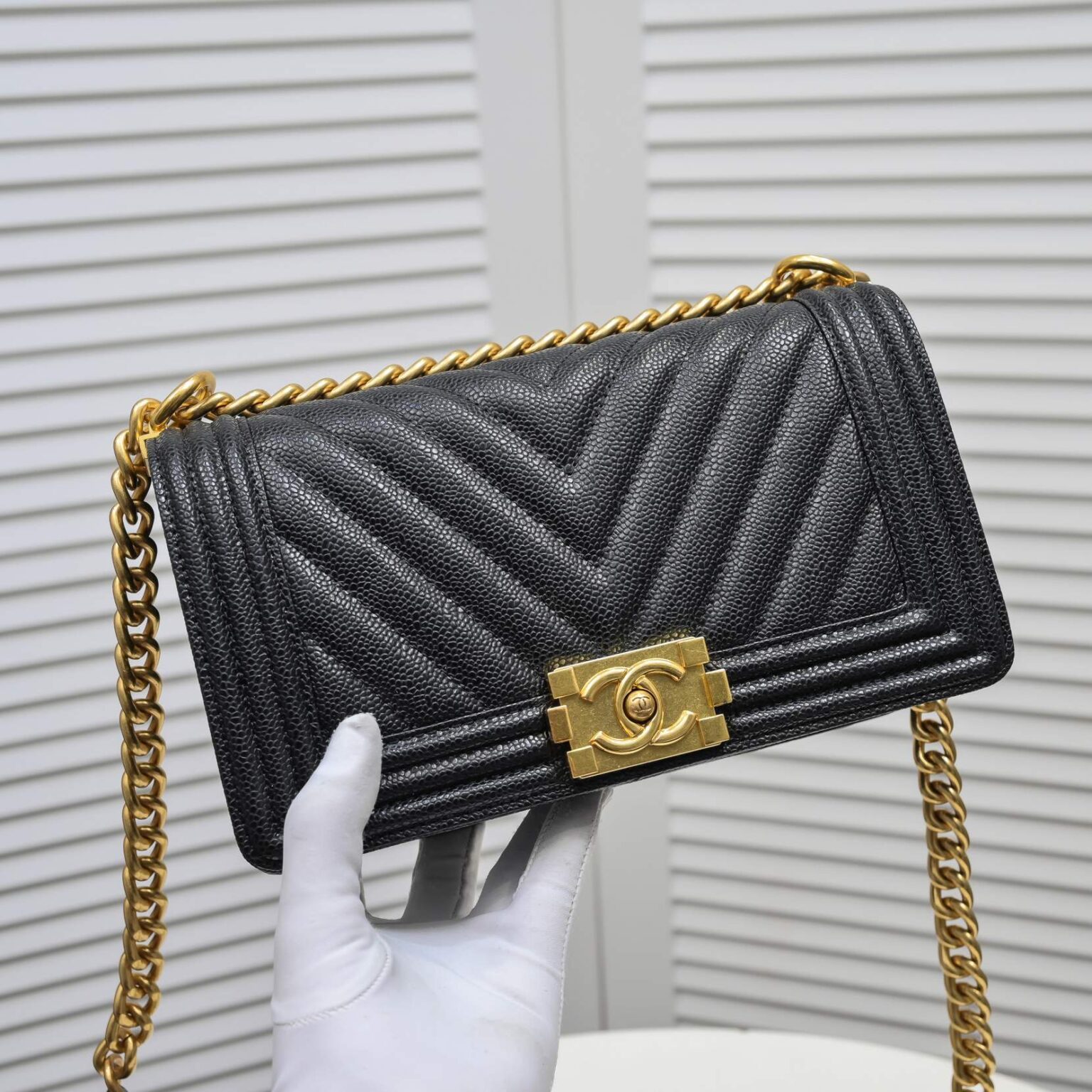 Chanel Boy Chevron Medium Handbag Black In Gold 25cm - Image 6