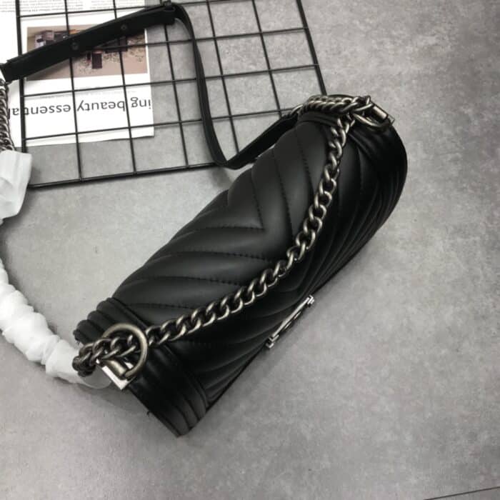 Chanel Boy Chevron Medium Handbag Black 25cm - Image 9