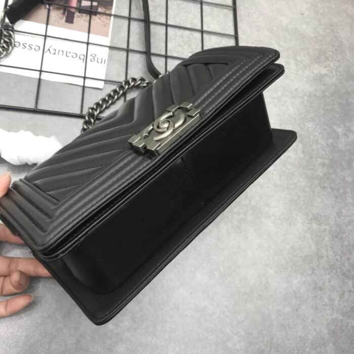 Chanel Boy Chevron Medium Handbag Black 25cm - Image 8