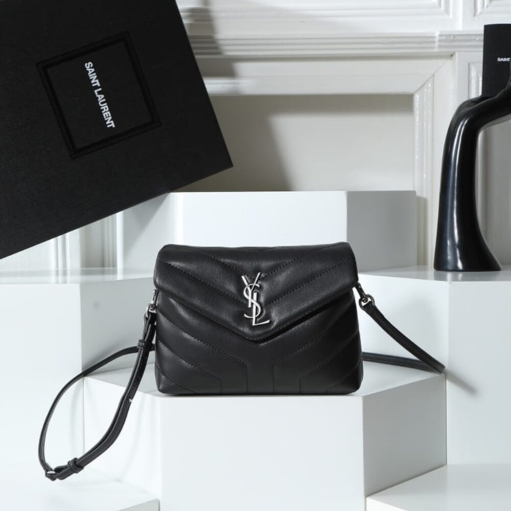Alternative view of Saint Laurent Loulou Small Black 20cm 494699DV7271000