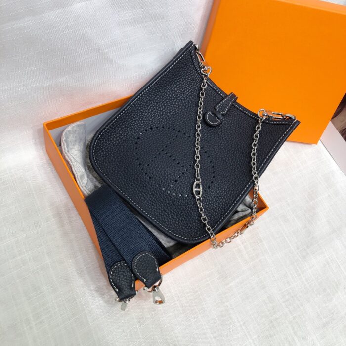 Hermes Mini Evelyne Bag Blue Nuit 17cm - Image 2