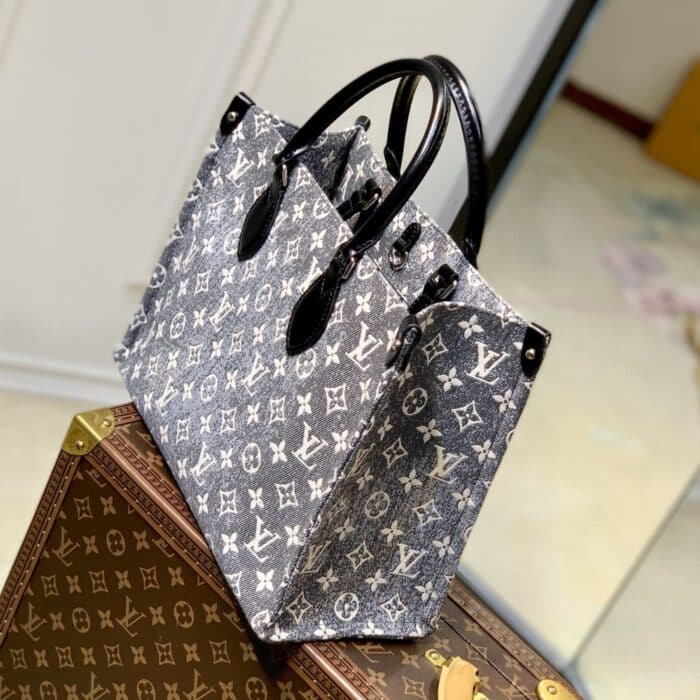 Louis Vuitton OnTheGo MM 35cm M46448 - Image 5
