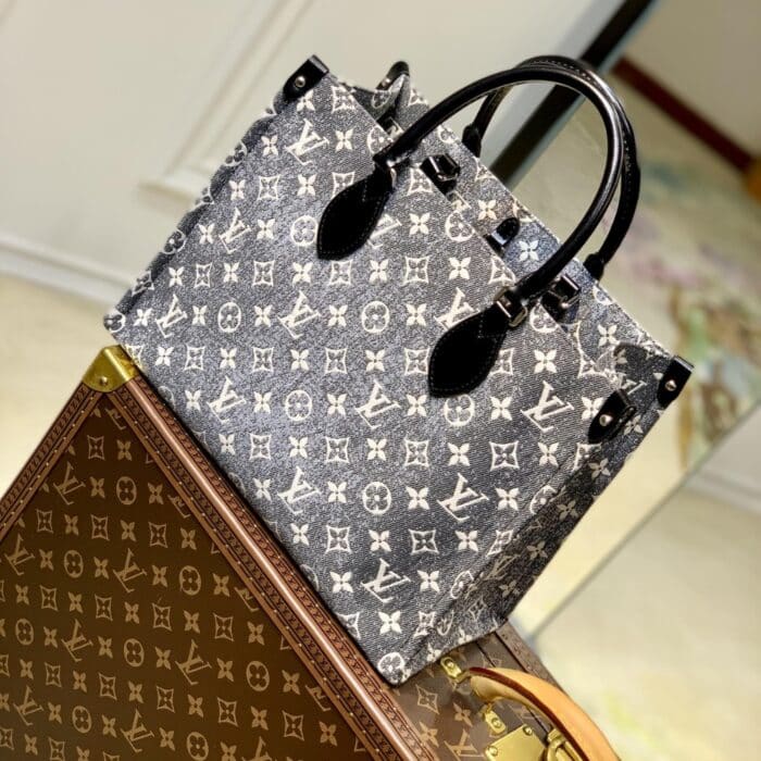 Louis Vuitton OnTheGo MM 35cm M46448 - Image 6