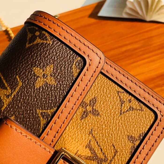 Louis Vuitton Dauphine Chain Wallet 19cm M68746 - Image 2
