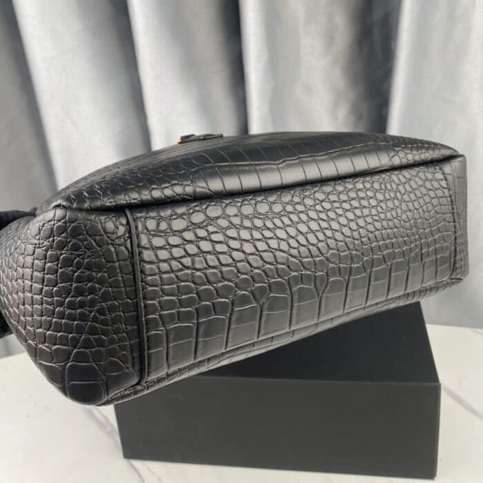 Saint Laurent Le 5 À 7 Supple Large Black Python 27cm - Image 7