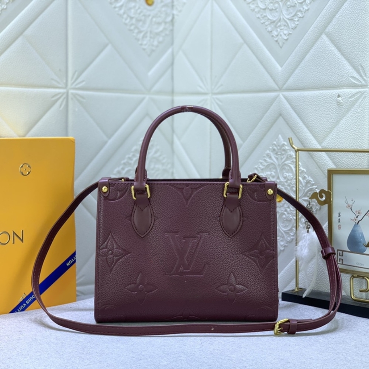 Louis Vuitton Onthego Monogram Empreinte Burgundy 25cm - Image 2