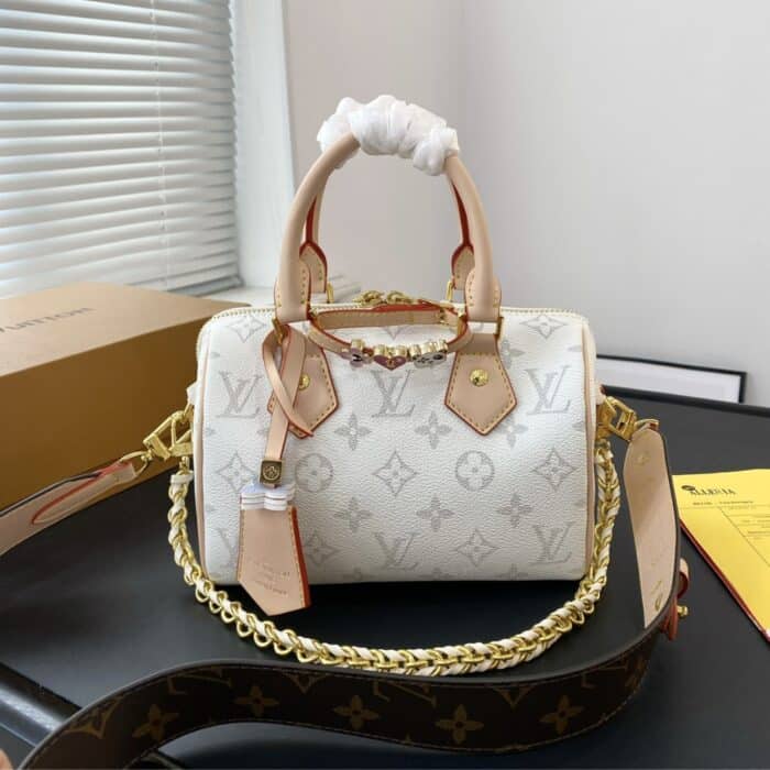 Louis Vuitton Speedy Bandoulière Monogram White 19cm - Image 2