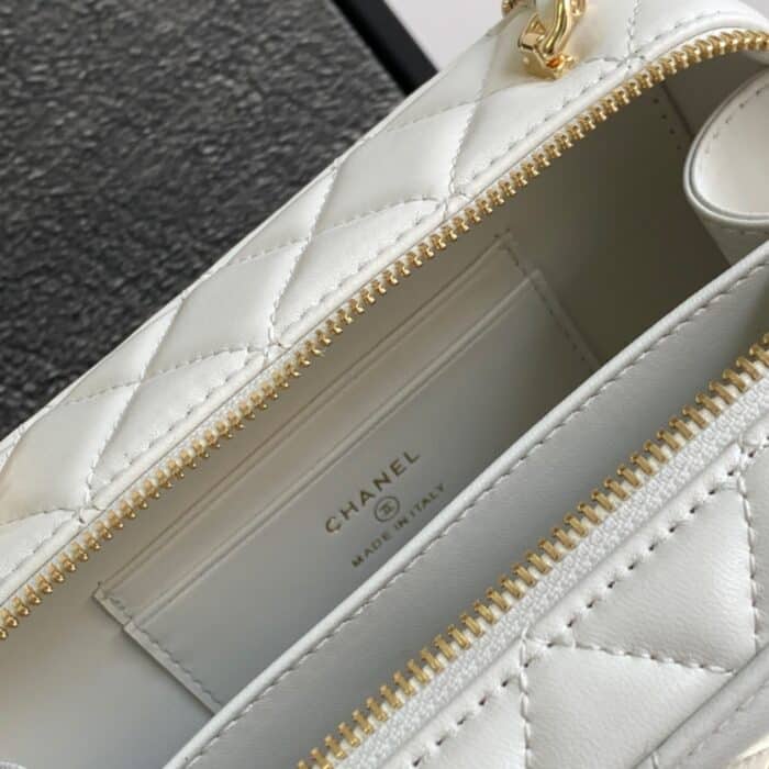 Chanel Camera Bag Leather White 18cm AS4817 B16255 10601 - Image 3