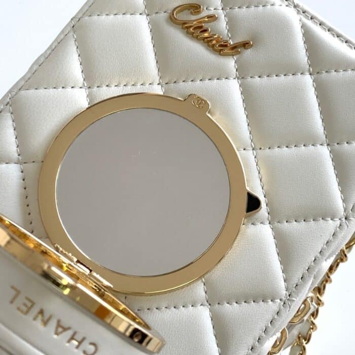 Chanel Camera Bag Leather White 18cm AS4817 B16255 10601 - Image 5