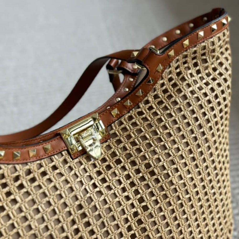Valentino Garavani Rockstud Woven Raffia Tote Bag Natural 31cm 4W2B0N30MZI YHN - Image 7