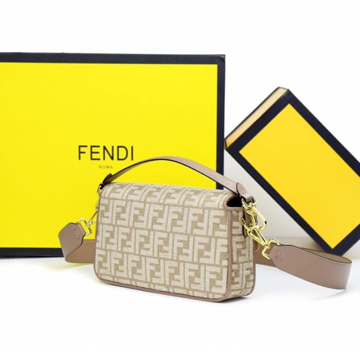 Fendi Baguette Bag Beige 27cm FENXT98SGRYLLLLL00 - Image 3