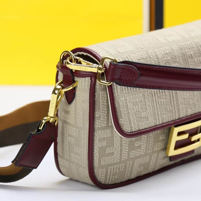 Fendi Baguette Nappa Bag Beige With Red Leather 27cm - Image 4