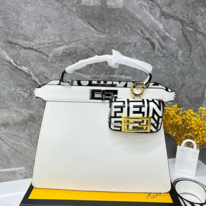 Fendi Peekaboo IseeU Bag White 24cm - Image 2