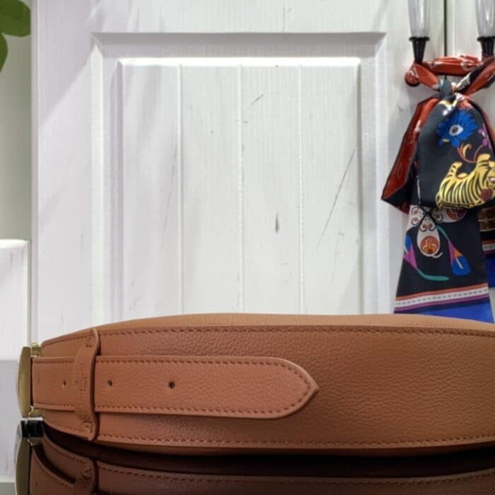 Louis Vuitton Low Key Bumbag Cognac Brown 28Cm - Image 4