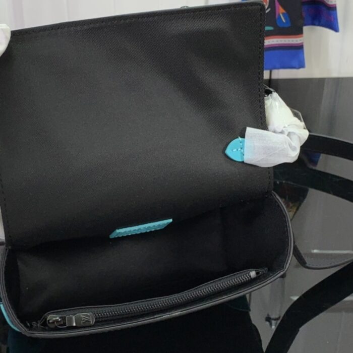 Louis Vuitton Steamer Wearable Wallet Turquoise 18Cm - Image 8
