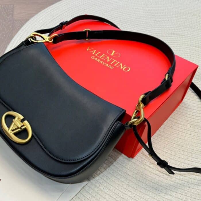 Valentino Garavani Ohval Shoulder Bag Black 28Cm - Image 3