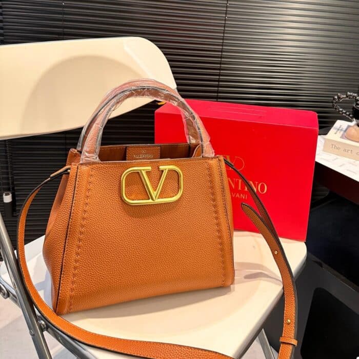 Valentino Garavani Alltime Leather In Brown 26cm - Image 4