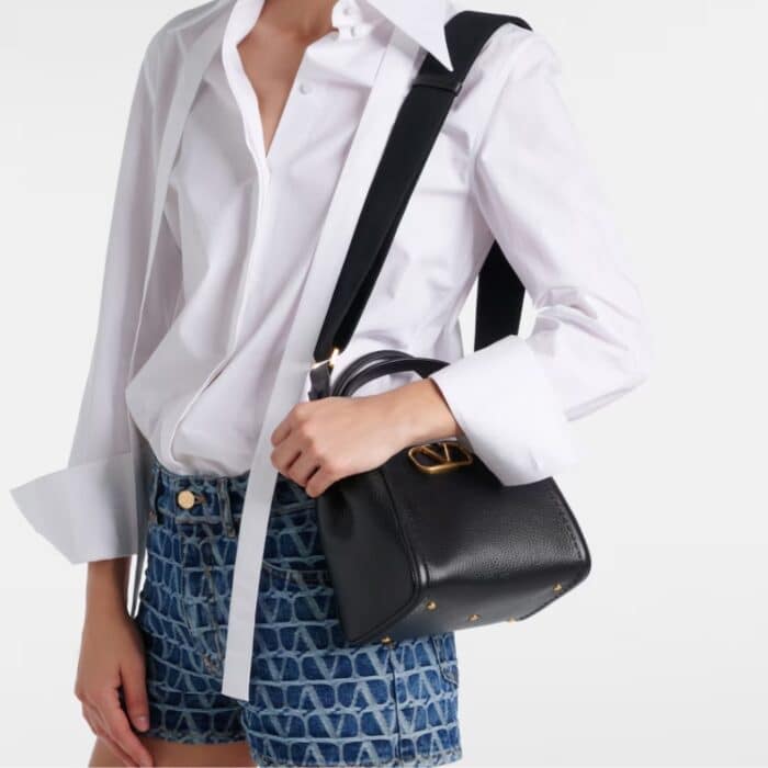 Valentino Garavani Alltime Leather Black 26Cm - Image 5