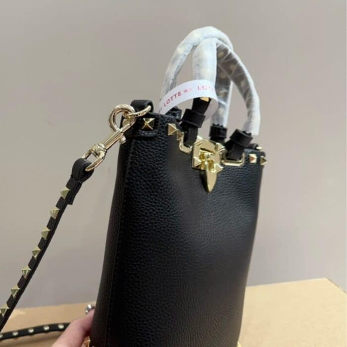 Valentino Rockstud Crossbody Pouch Black 19cm - Image 4