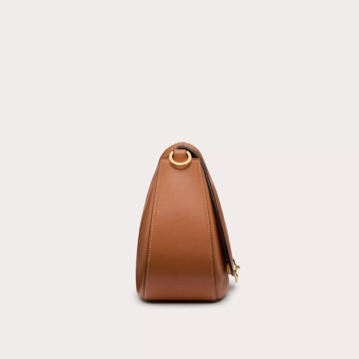 Valentino Garavani Ohval Shoulder Bag Brown 28Cm - Image 5