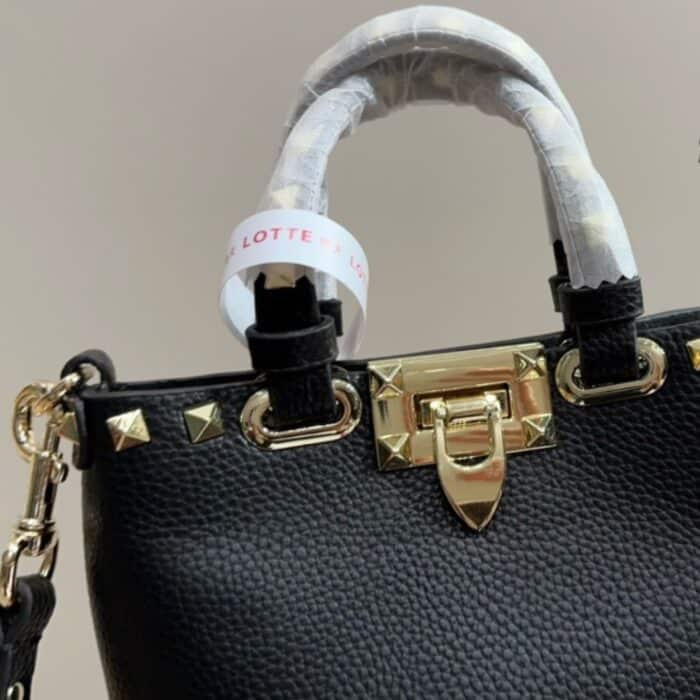 Valentino Rockstud Crossbody Pouch Black 19cm - Image 5
