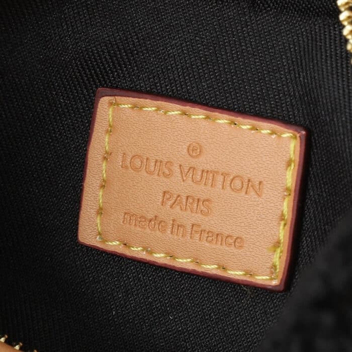 Louis Vuitton Hills Pochette Shearling Black 18cm M11920 - Image 7