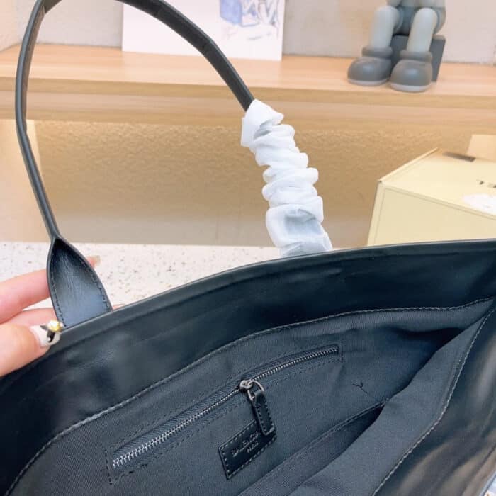 Balenciaga Canvas Cities Paris Tote Bag Black 30cm - Image 6