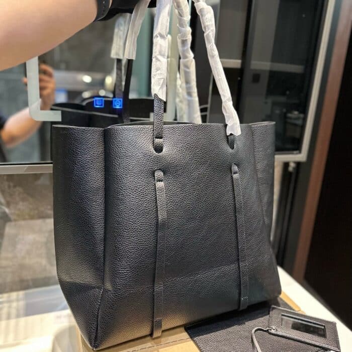 Balenciaga Small Everyday Tote Bag Black 31cm - Image 6