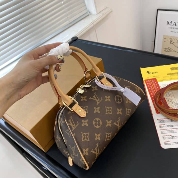 Louis Vuitton Ribera Monogram Brown 23cm M50202 - Image 3