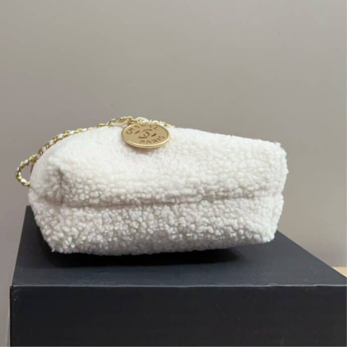 Chanel 22 Mini Bag Fleece Creamy White 20cm AS3980 B18299 NZZG0 - Image 4