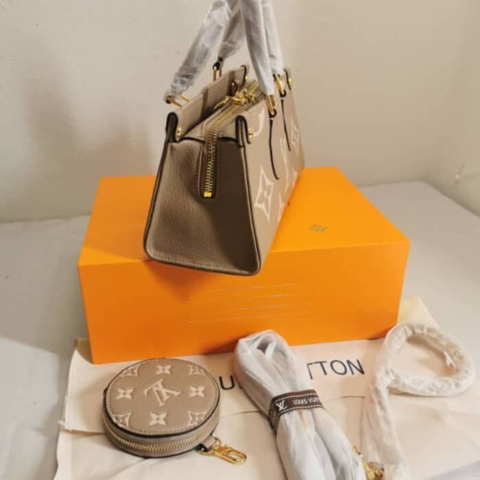 Louis Vuitton On The Go East West Bag Gray 25cm M23641 - Image 4