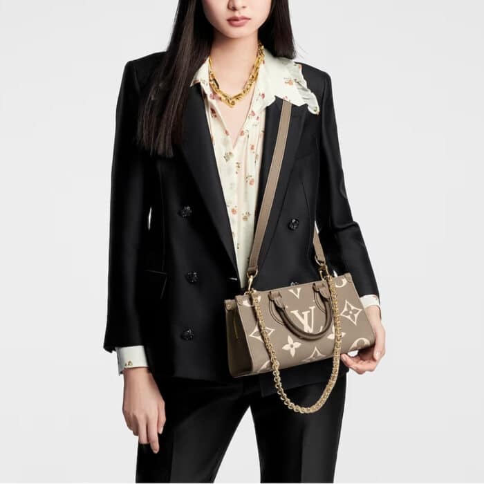 Louis Vuitton On The Go East West Bag Gray 25cm M23641 - Image 8