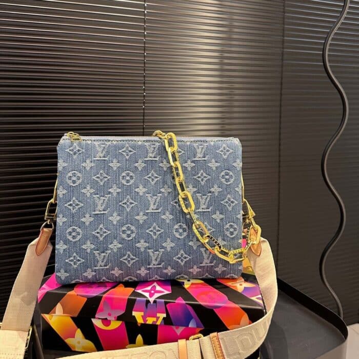Louis Vuitton New LV Remix Coussin PM 26cm M24564 - Image 4