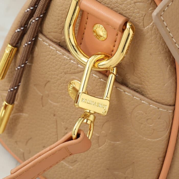 Louis Vuitton Keepall Bandoulière 25 Bag Beige 25cm M12627 - Image 8