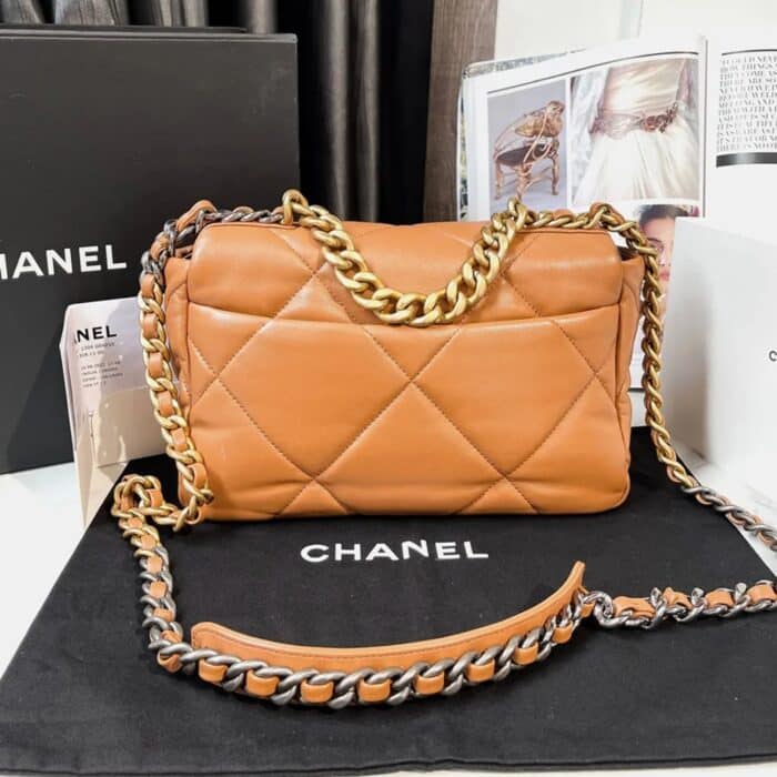 Chanel Medium 19 Flap Bag Caramel 26cm - Image 4