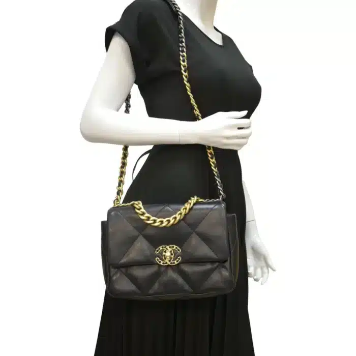 Chanel 19 Flap Bag Black 26cm - Image 5