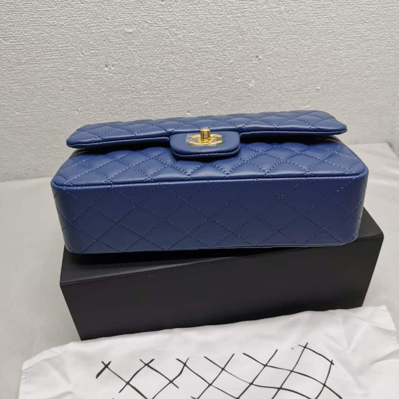 Chanel Classic Double Flap Bag Dark Blue 25cm - Image 5