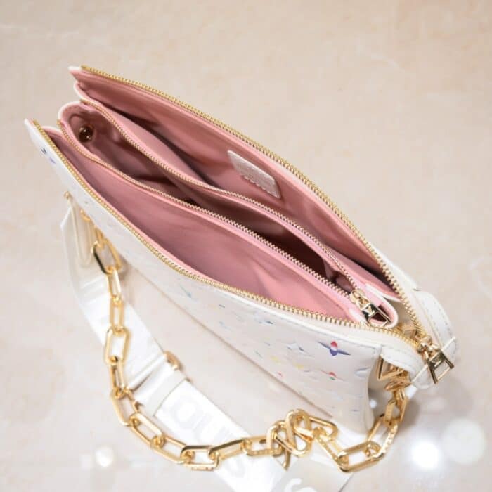 Louis Vuitton Bolso Coussin PM White 26cm M21209 - Image 2