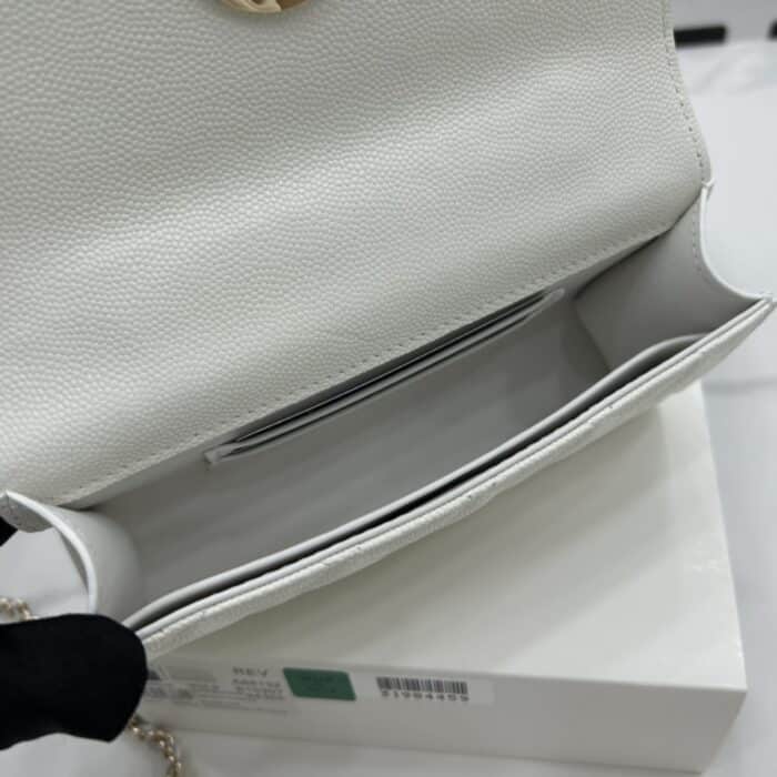 Chanel Kelly Shoulder Bag White 18cm - Image 2