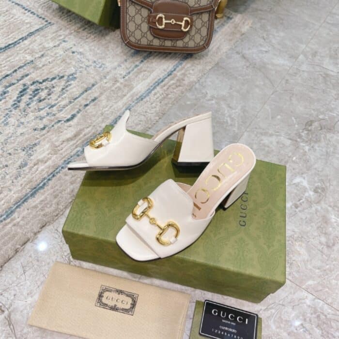 Gucci Women's Slide Sandal With Horsebit ‎White 655412 BKO00 9022 - Image 3