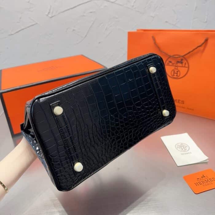Hermes Birkin 30 Shiny Porosus Crocodile Black 30cm - Image 4