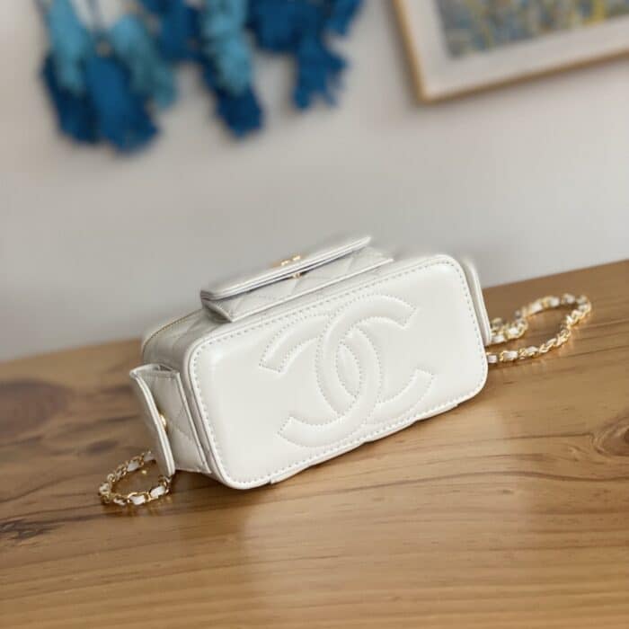 Chanel 22K Small Vanity Case With Pockets In White 17cm - Image 4