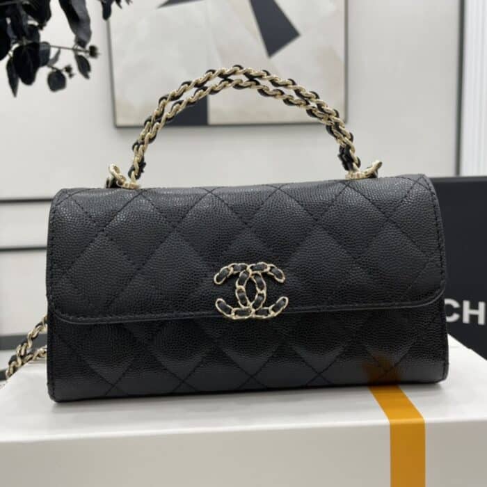 Chanel Kelly Shoulder Bag Black 18cm - Image 5