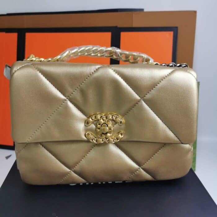 Chanel 19 Flap Bag In Gold Leather 25cm - Image 2